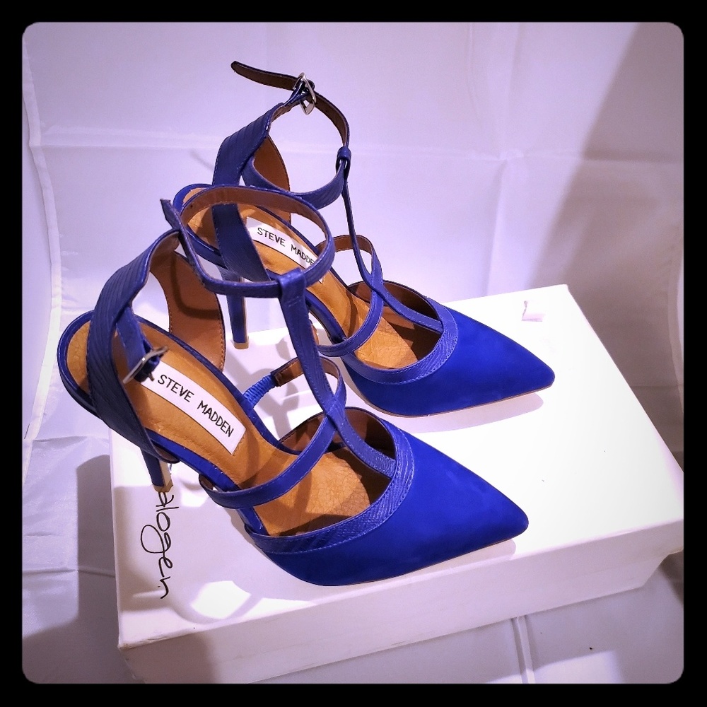 Steve madden blue strap pumps